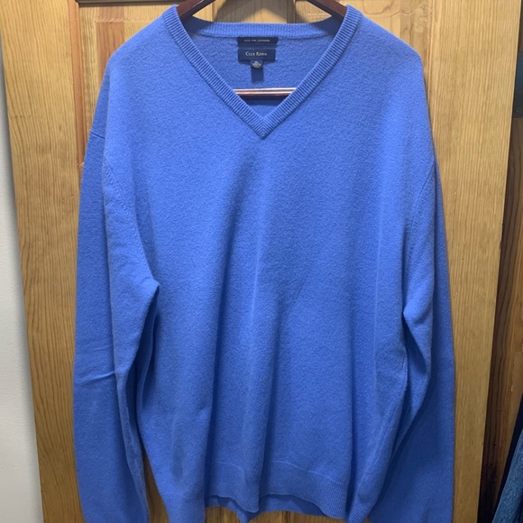 Club Room Cashmere Lightweight V-Neck Sweater - Picture 1 of 5